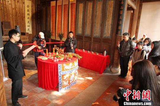 福州“小年”年味浓　祭灶已成传统节俗